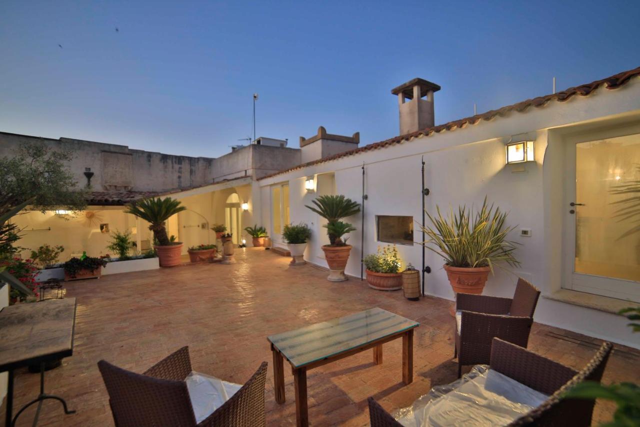 Palazzo Zacheo Bed & Breakfast Gallipoli Eksteriør bilde